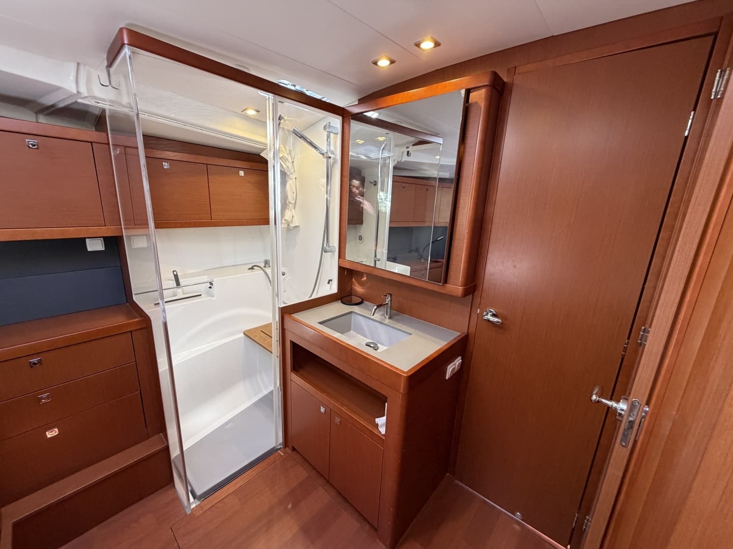 2016 Beneteau 48 - Image 48