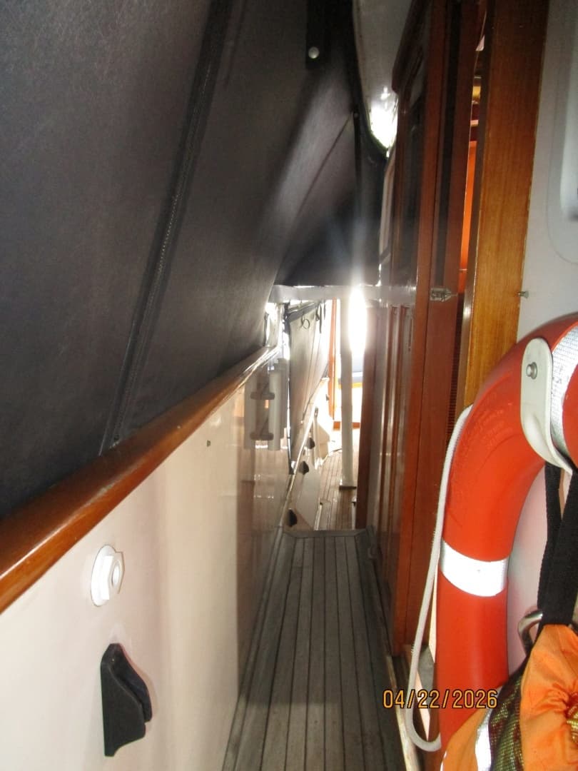 1984 DeFever Raised Pilothouse - Image 20