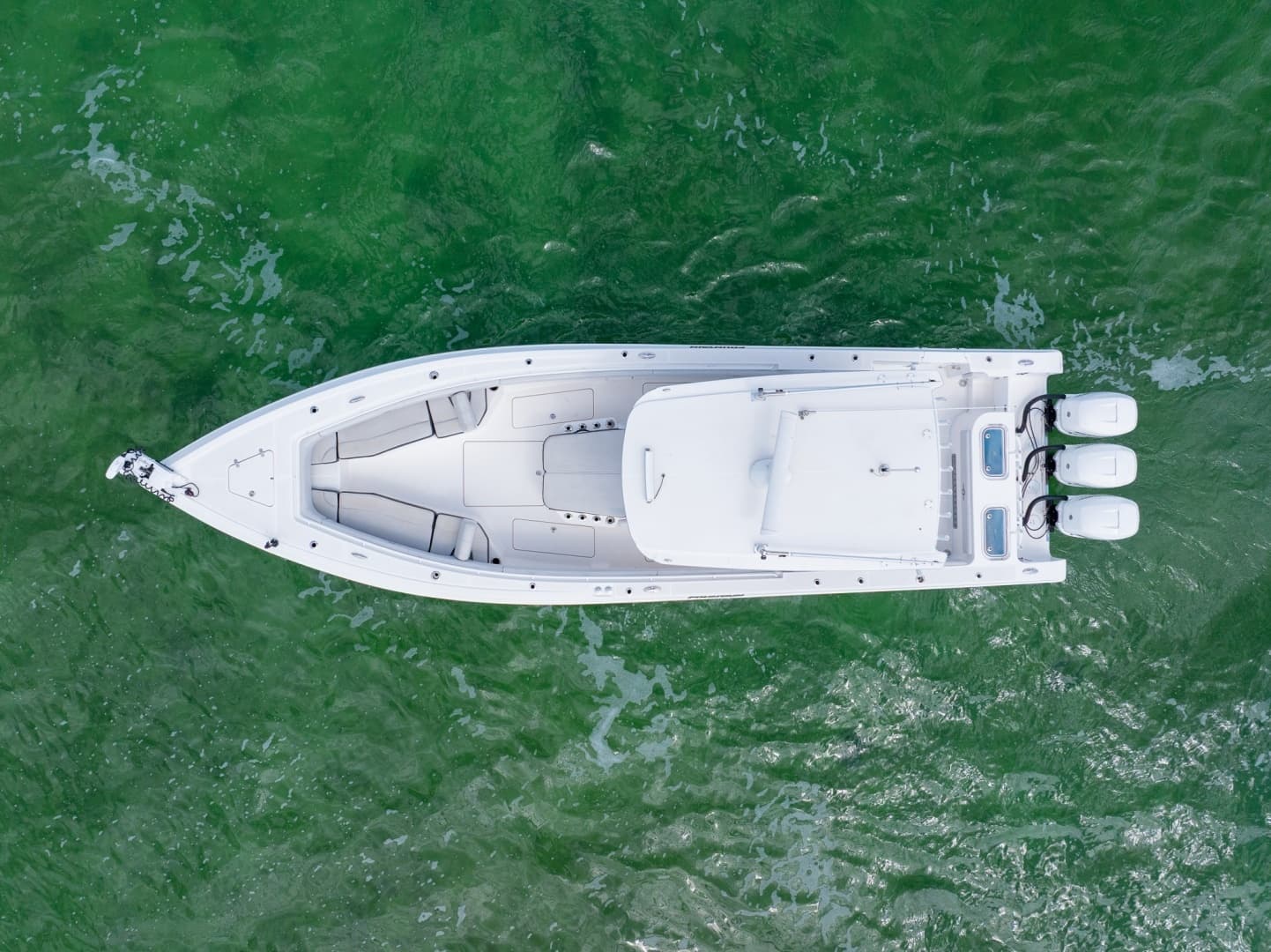 2021 Fountain 38 Center Console - Image 5