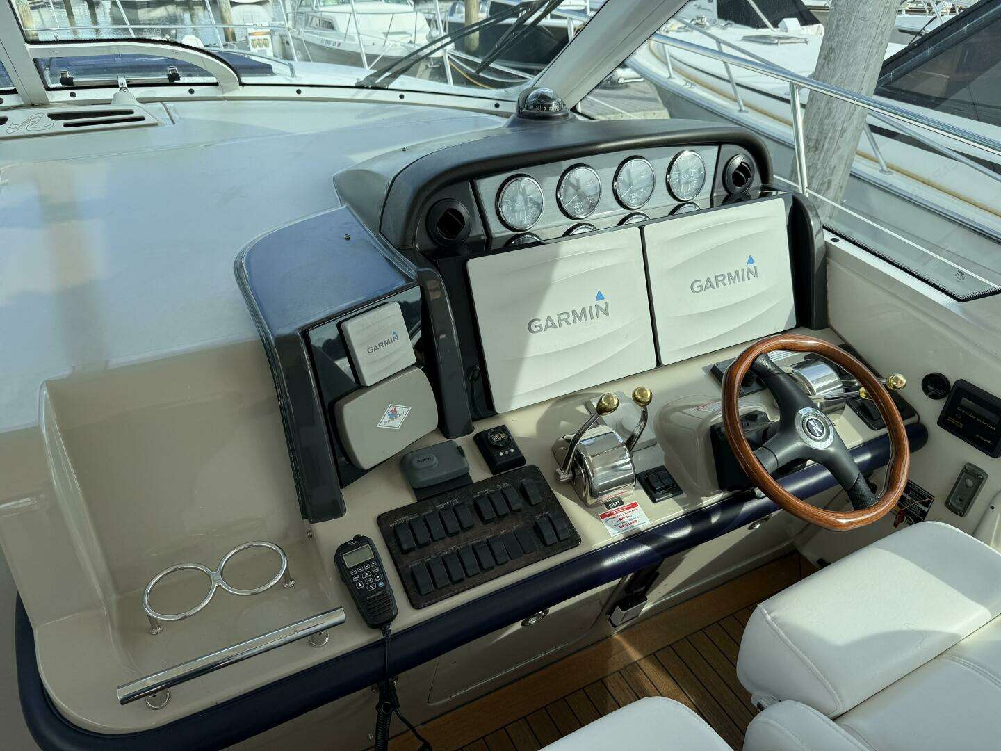 2006 Sea Ray 48 Sundancer - Image 26