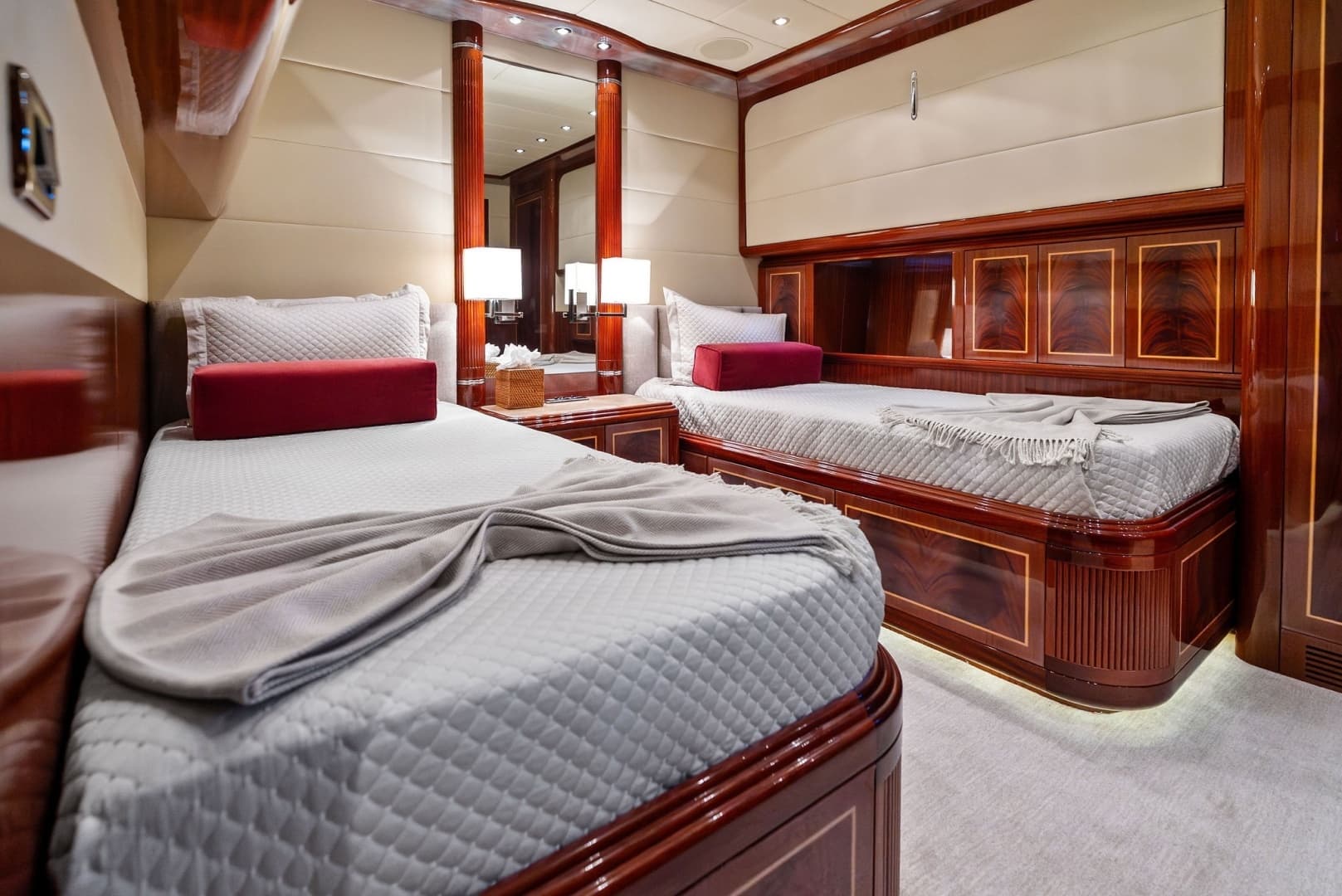 2005 Mangusta 130 - Image 83