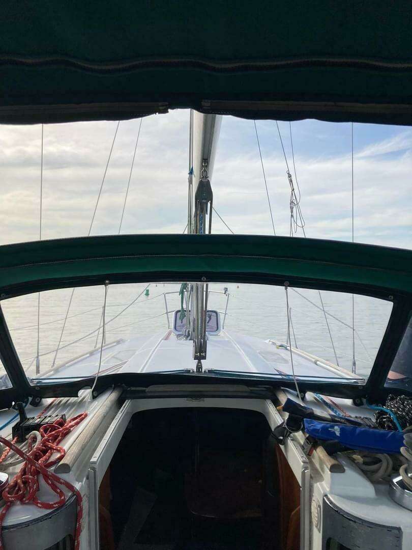 1996 Beneteau Oceanis 351 - Image 6