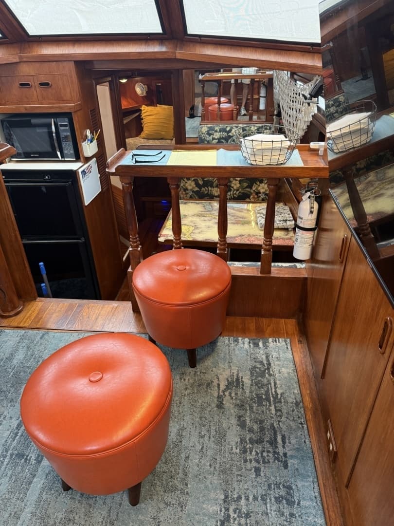 1988 President 35 Double Cabin - Image 15