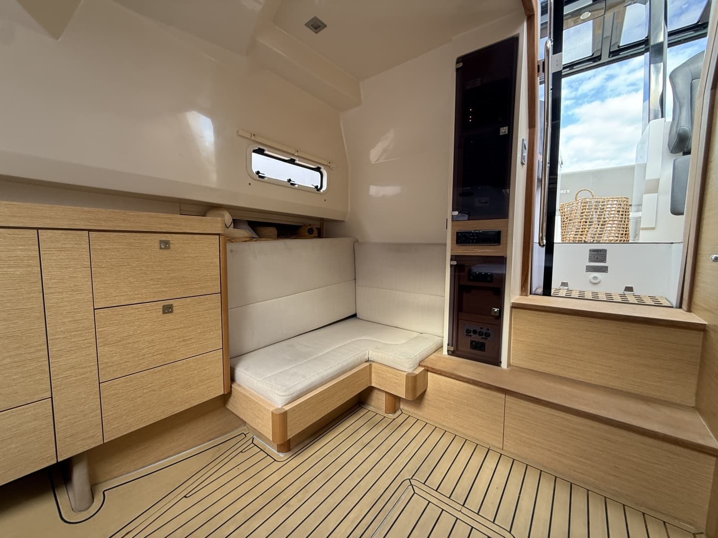 2019 Fjord 40 Open - Image 42