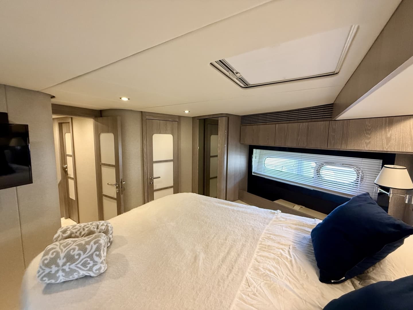 2020 Azimut Magellano 66 - Image 67