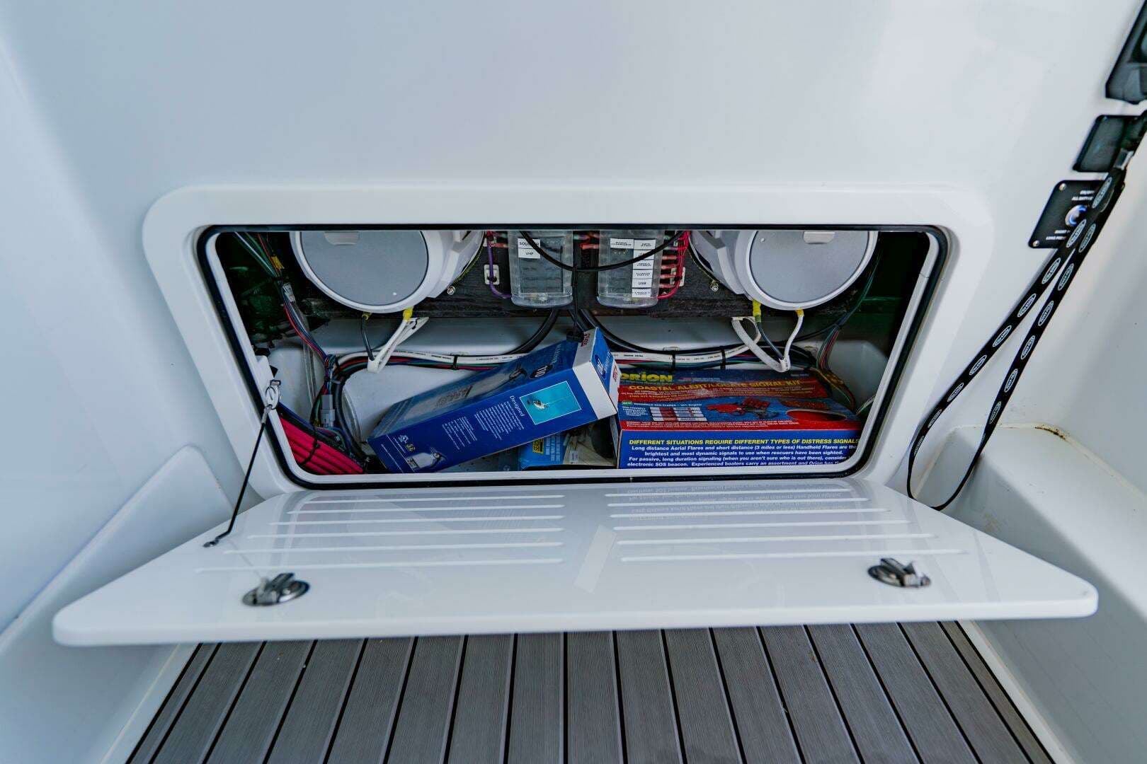 2025 Yellowfin 36 Offshore - Image 20