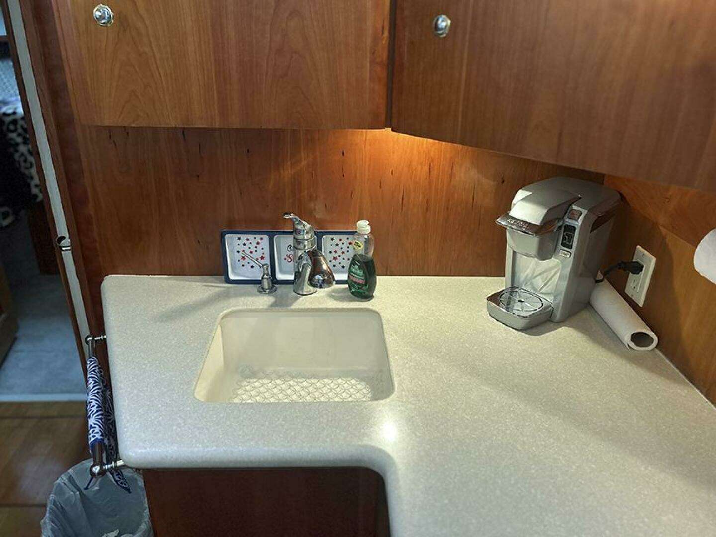 2002 Silverton 42 Convertible - Image 30