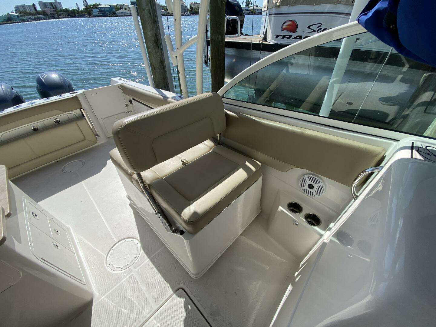 2018 Sailfish 275 Dual Console - Image 40