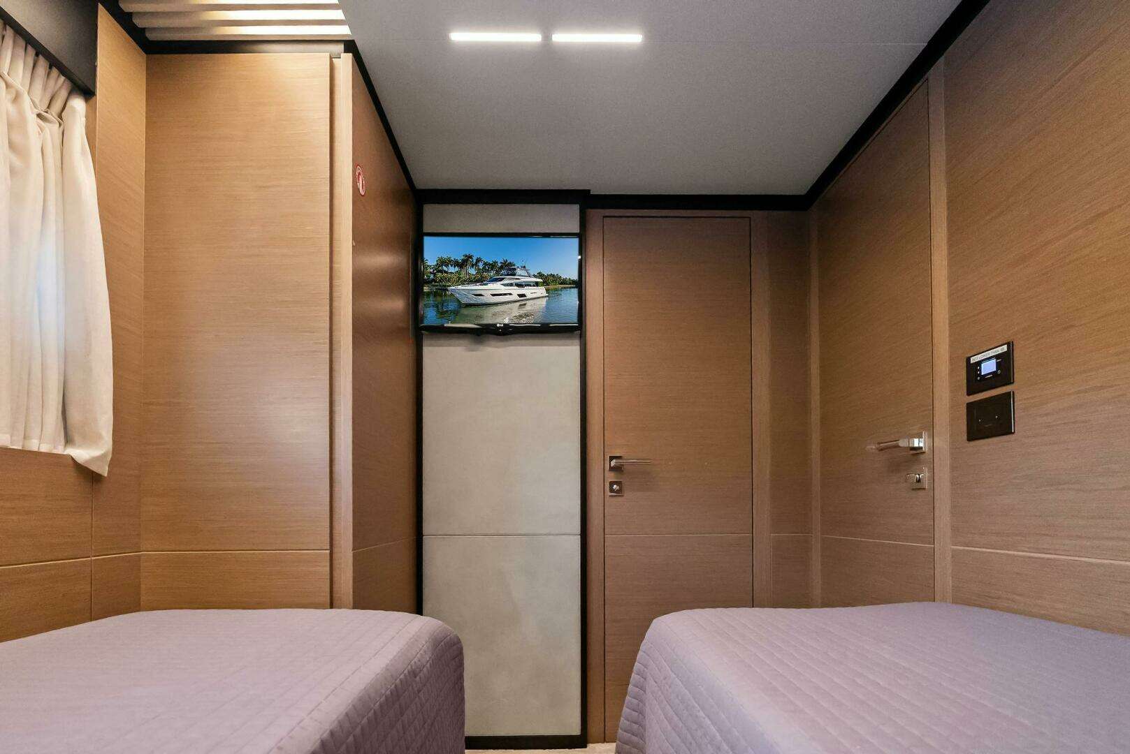 2019 Ferretti Yachts 780 - Image 51