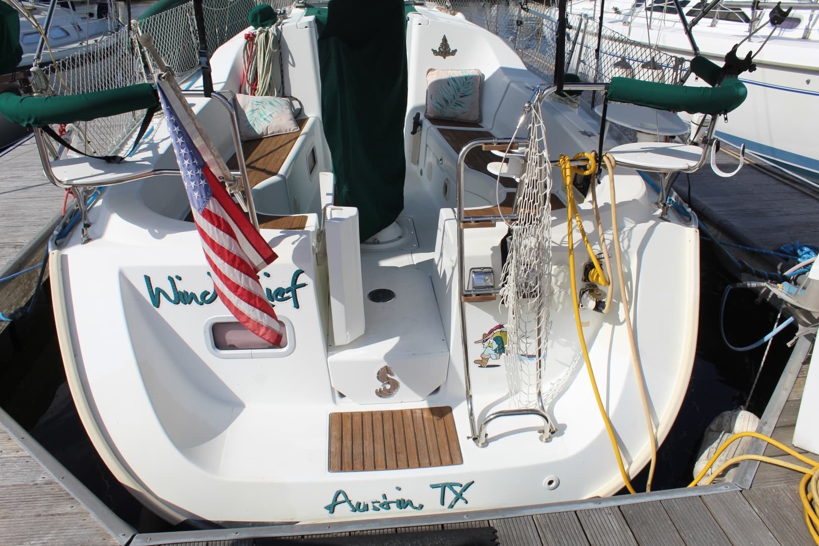 2007 Beneteau 323 - Image 15