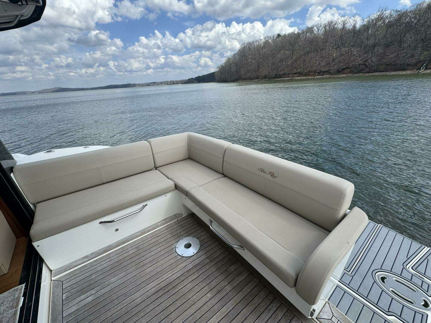 2015 Sea Ray — - Image 5