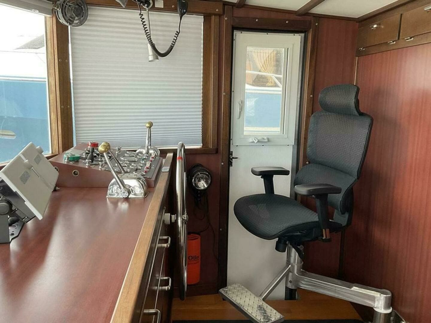 1987 Custom Pilothouse - Image 17