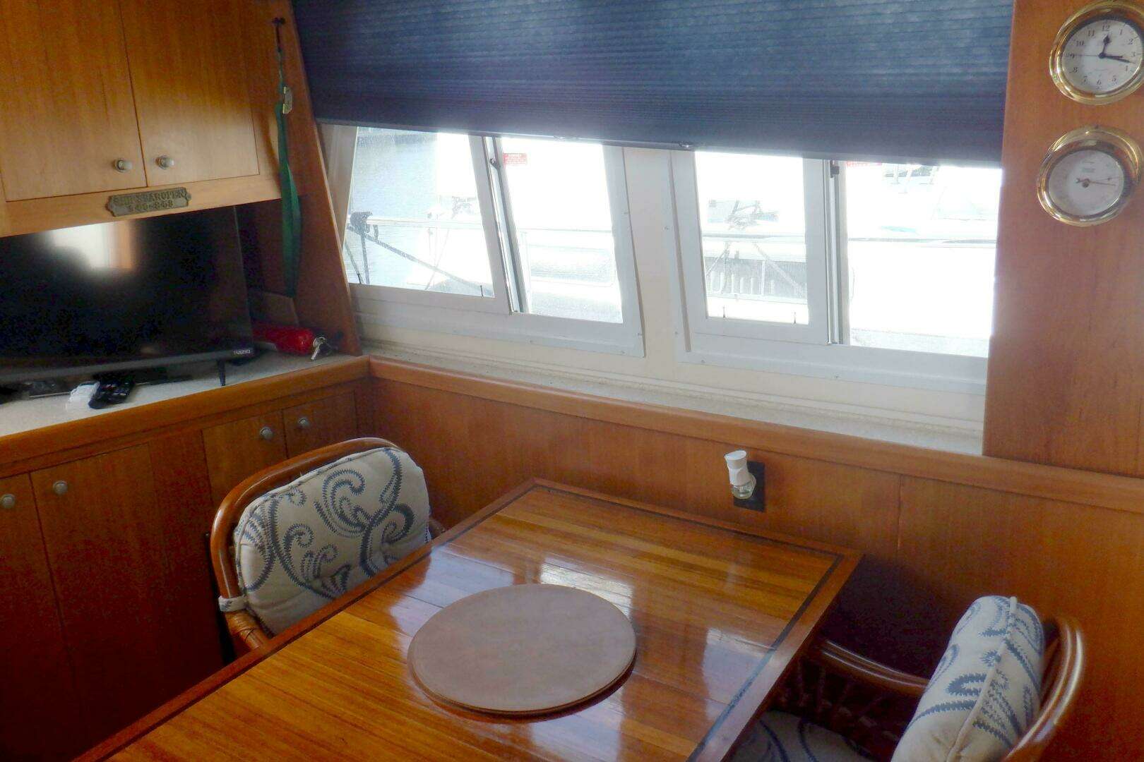 2002 Mainship 430 Trawler - Image 37