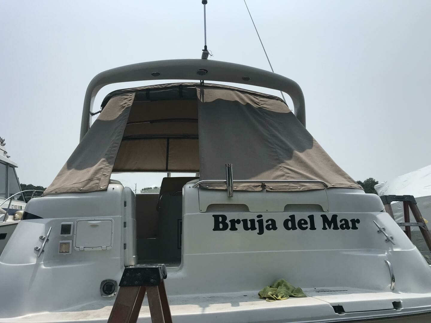 1998 Chris-Craft 320 Express Cruiser - Image 7