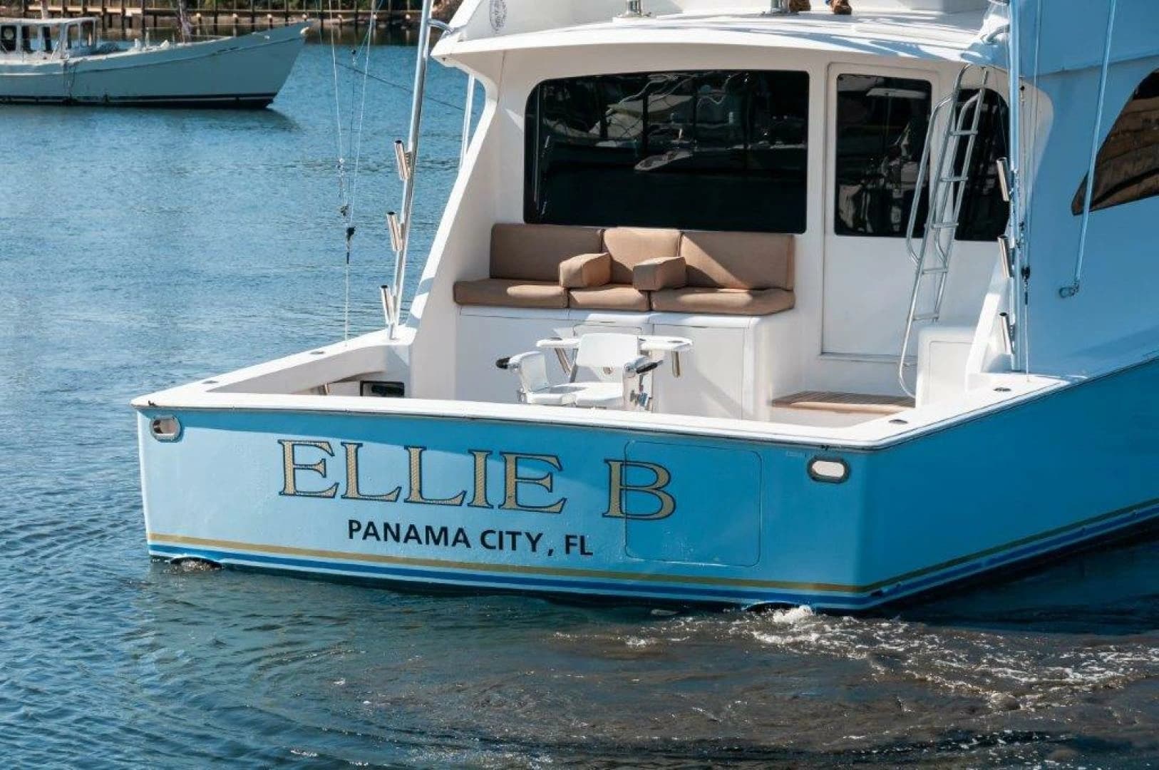 2001 Viking 61 Convertible - Image 56