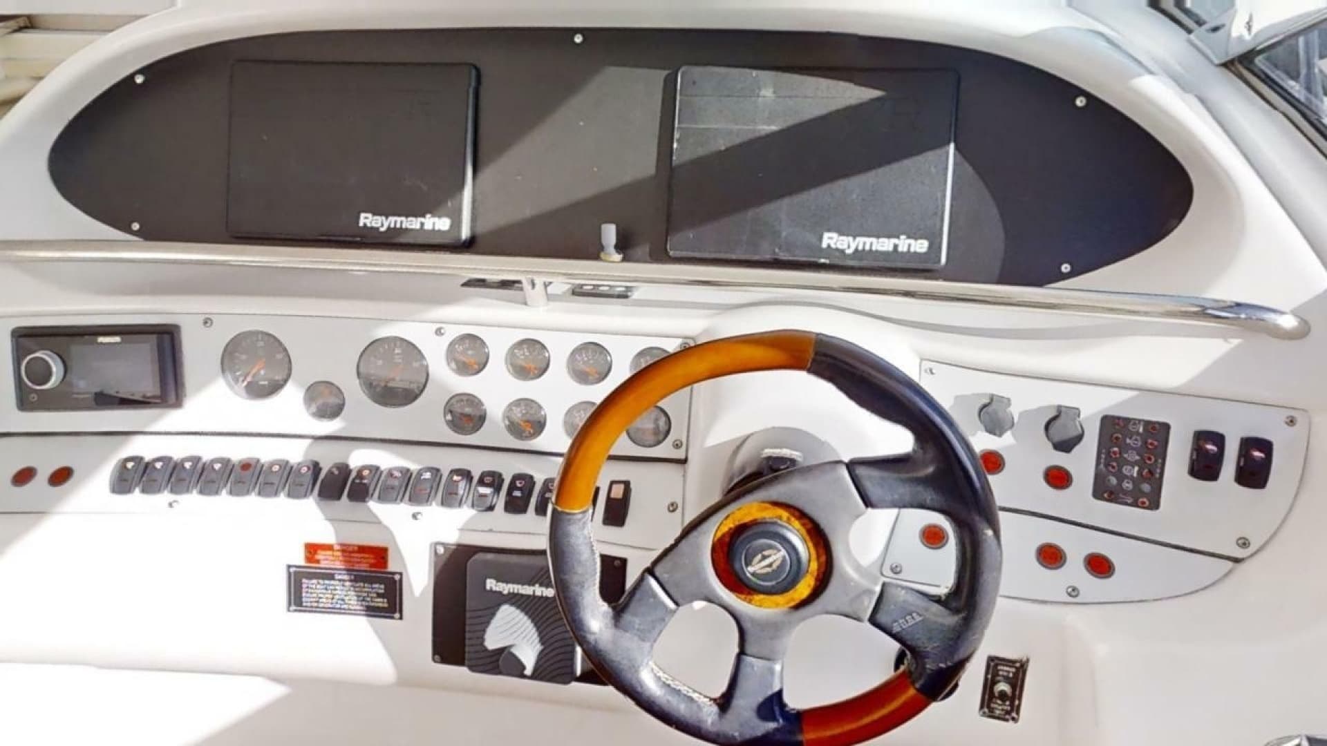 1999 Sunseeker Predator 63 - Image 8