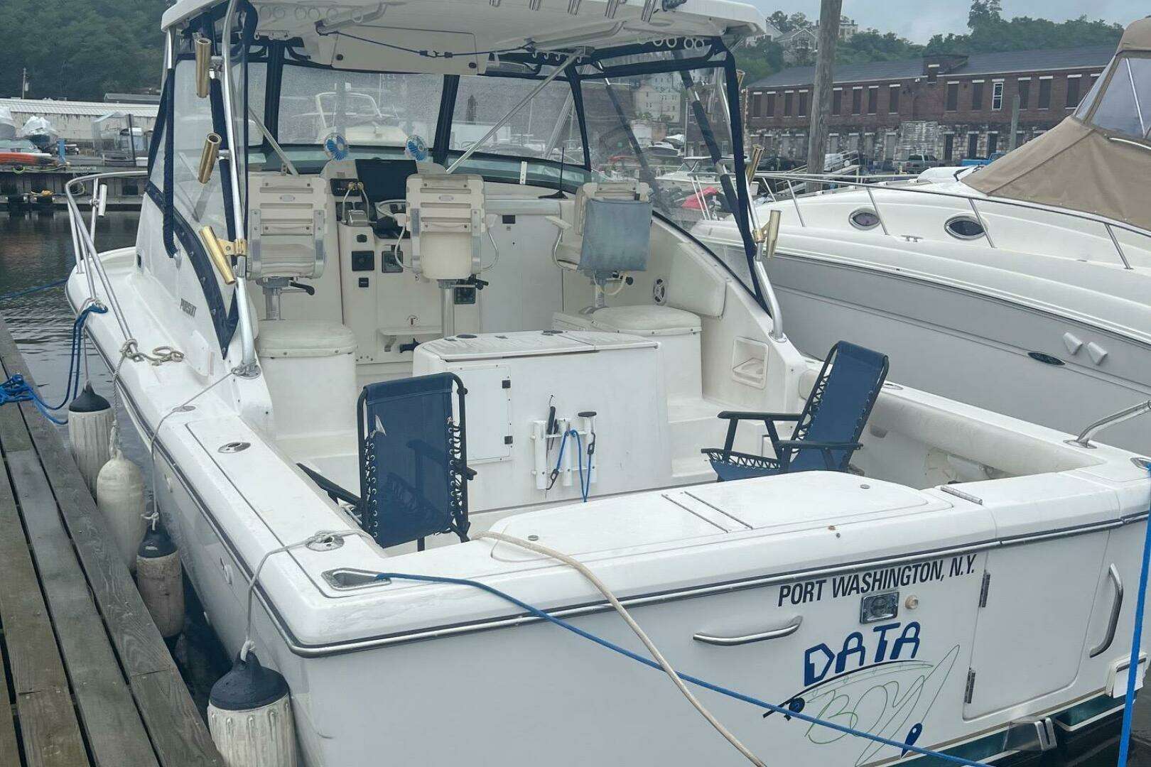 2001 Pursuit 3000 Offshore - Image 3