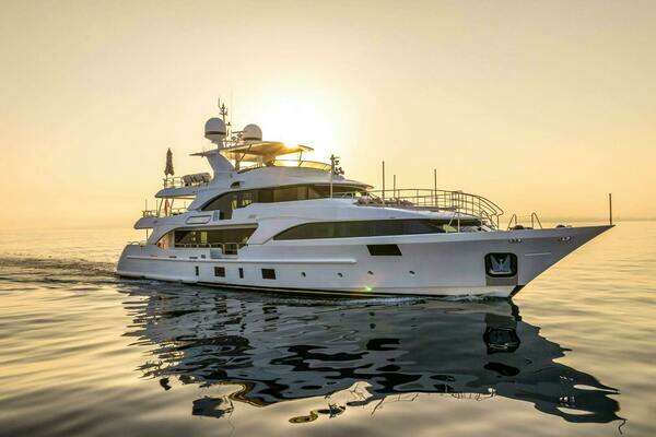 2015 Benetti Benetti Classic 121 - Image 1