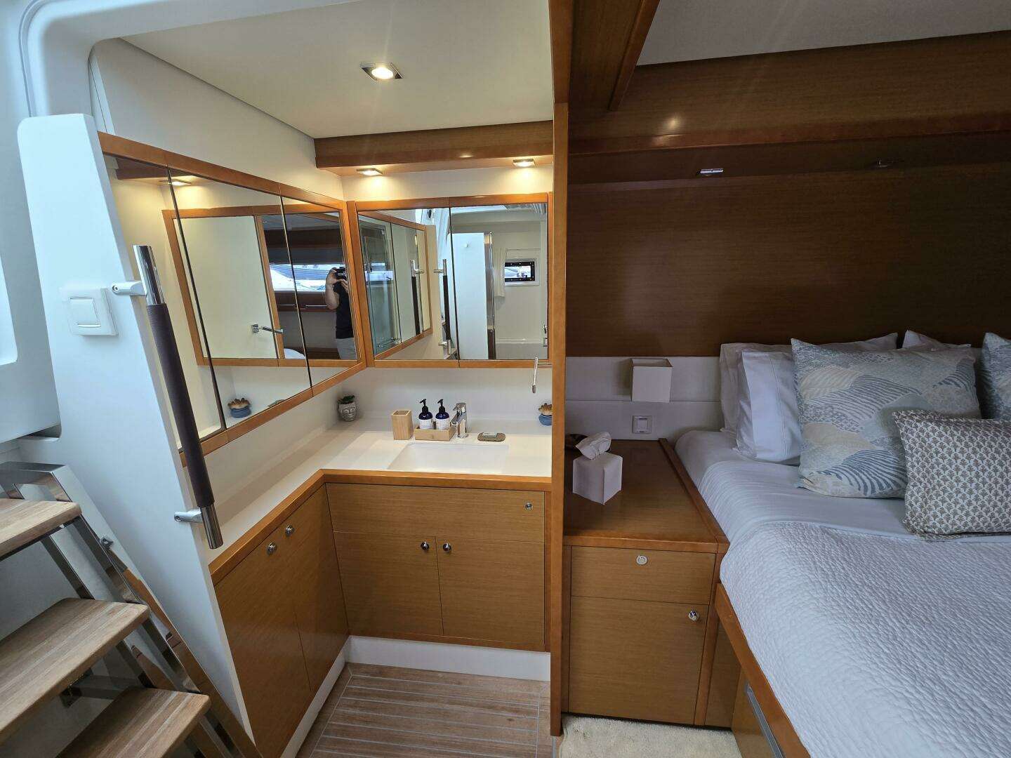 2016 Lagoon 560 S2 - Image 16