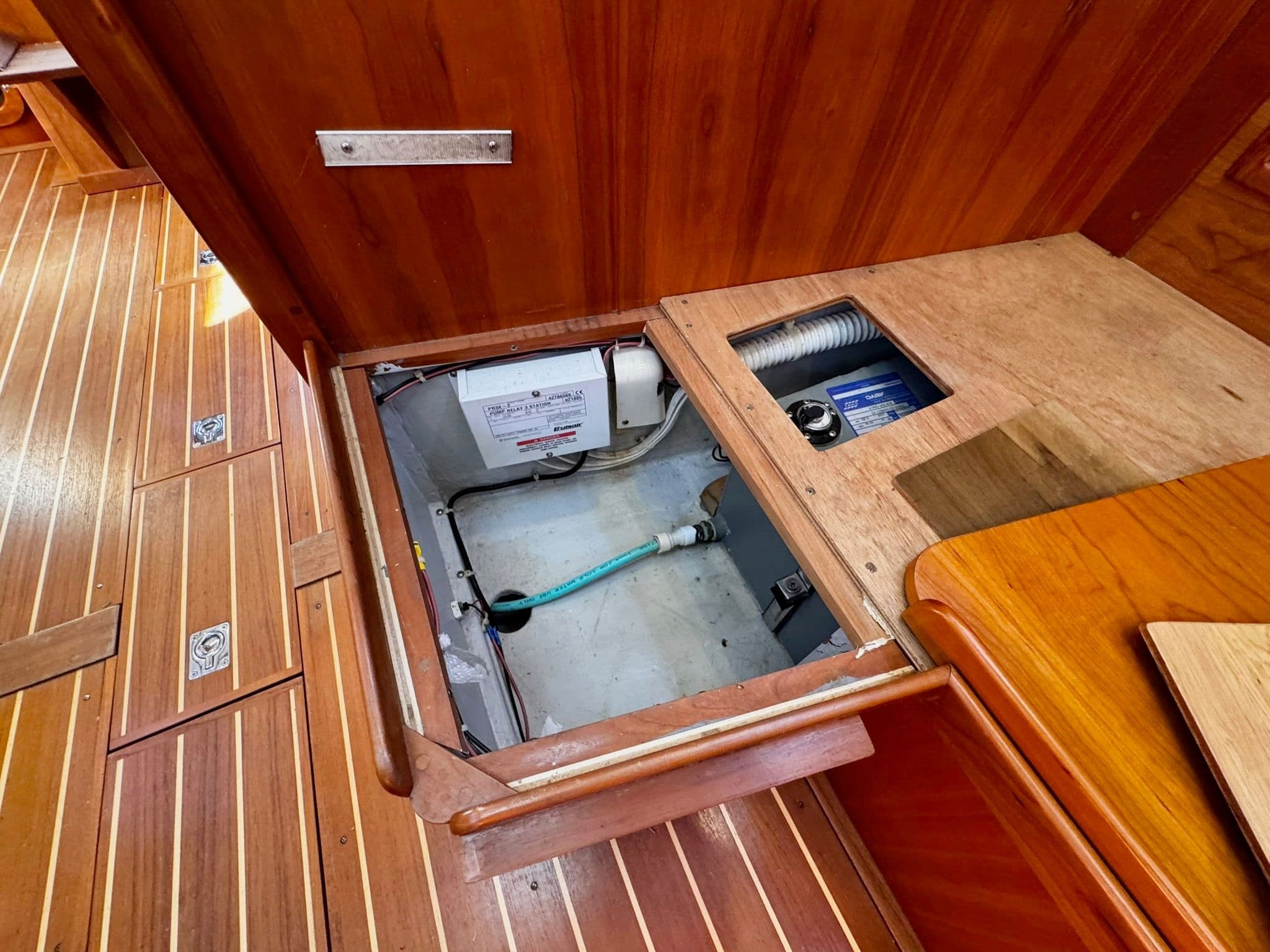 2005 Tartan 4100 - 90