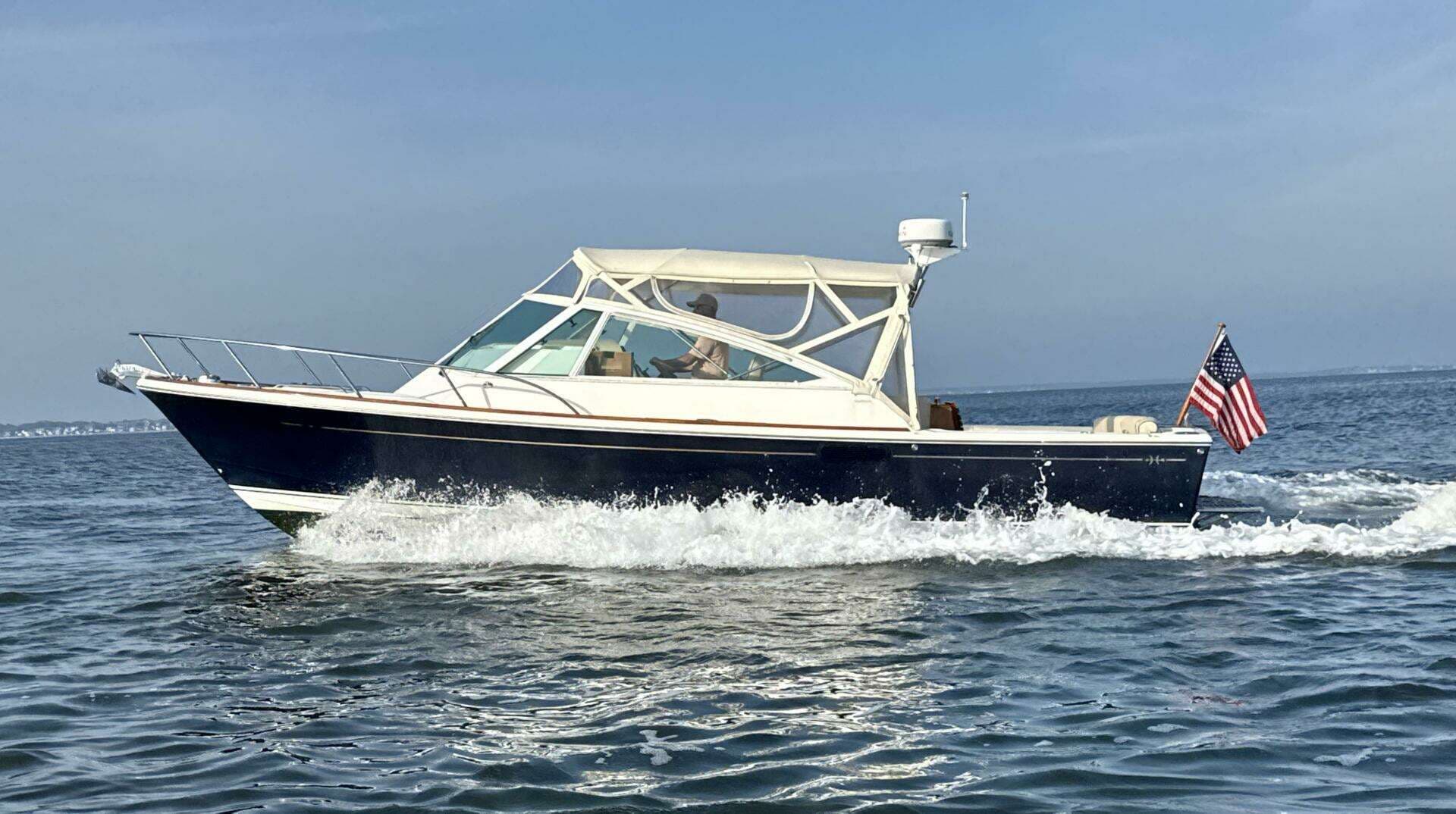 2009 Hunt Yachts Harrier 29 - Image 3
