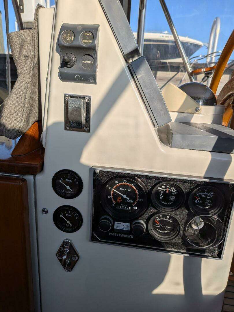 2003 Gozzard 37 - Image 10