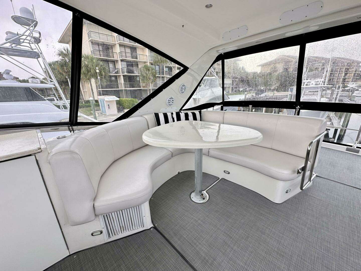 2006 Marquis 59 - Image 21