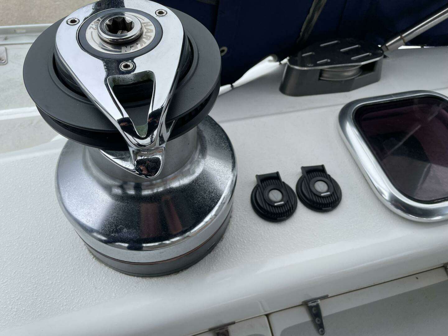 2005 Catalina 470 - Image 23