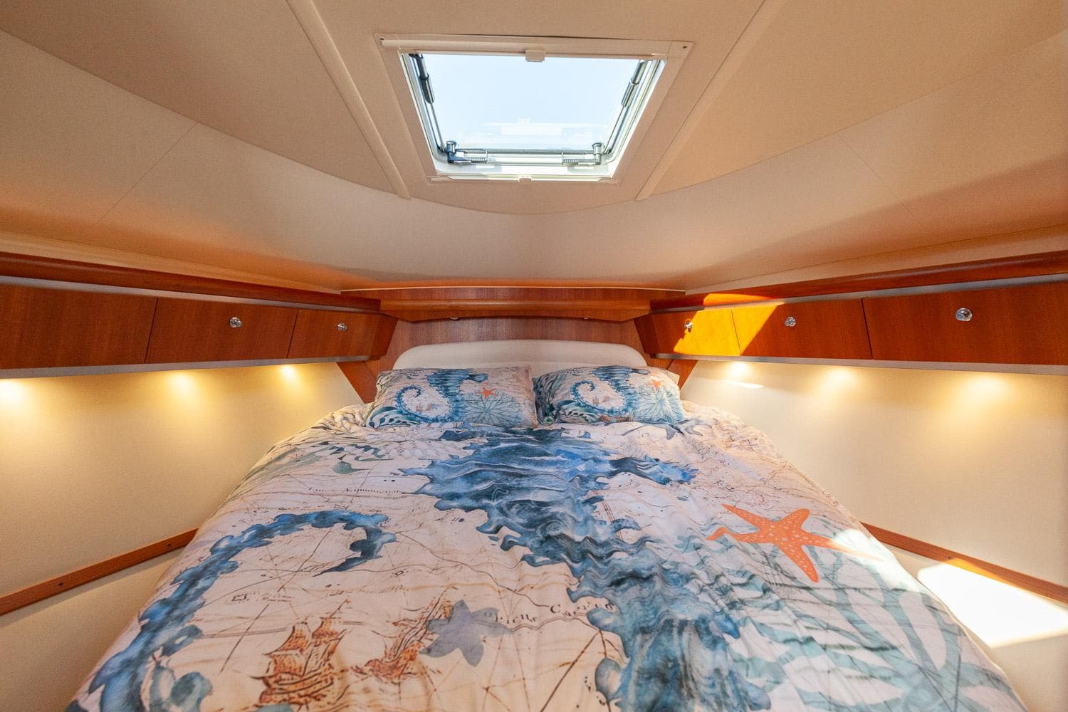 Master Berth Forward
