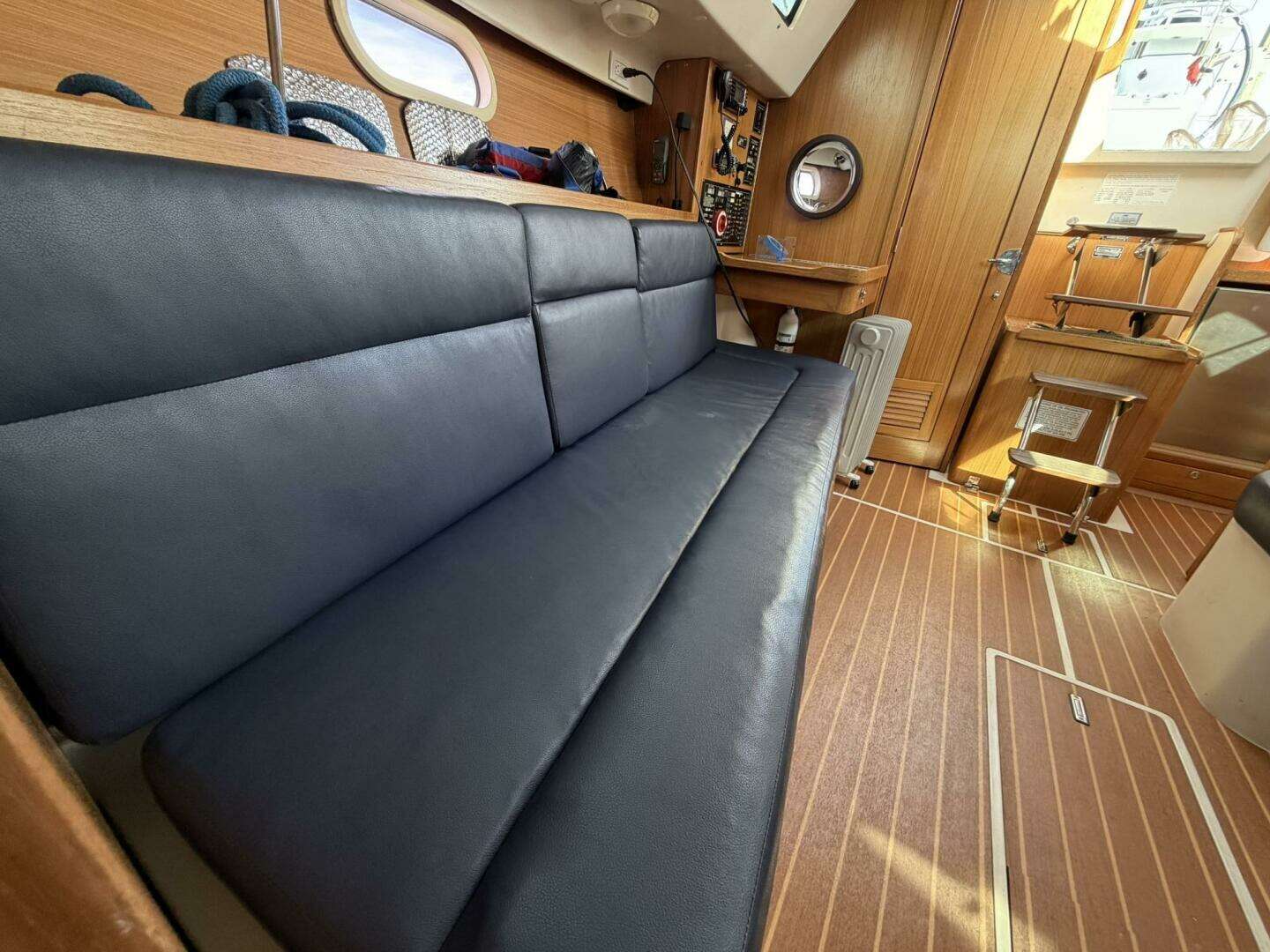 2010 Catalina 309 - Image 44