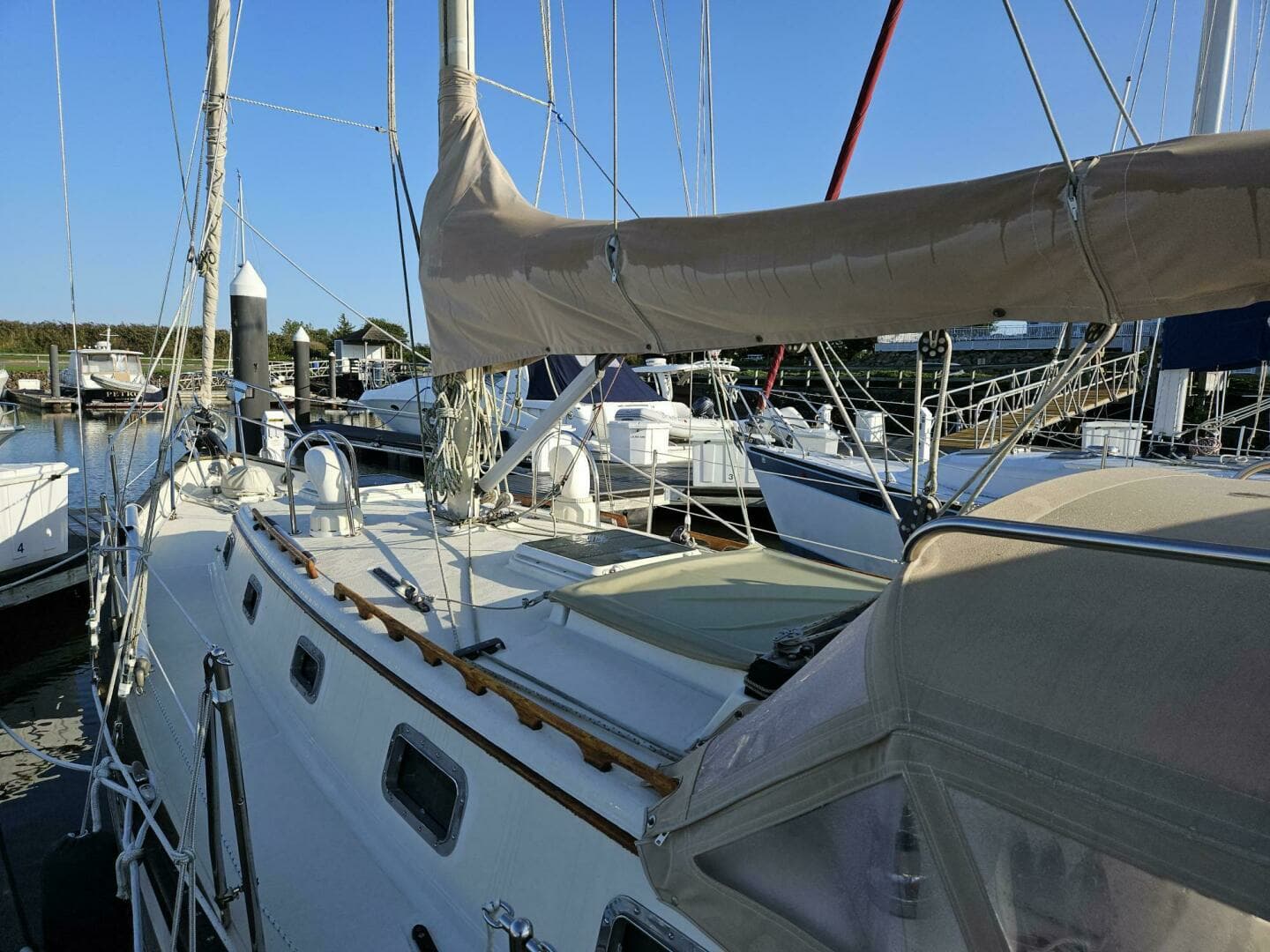 1994 Pacific Seacraft — - Image 12