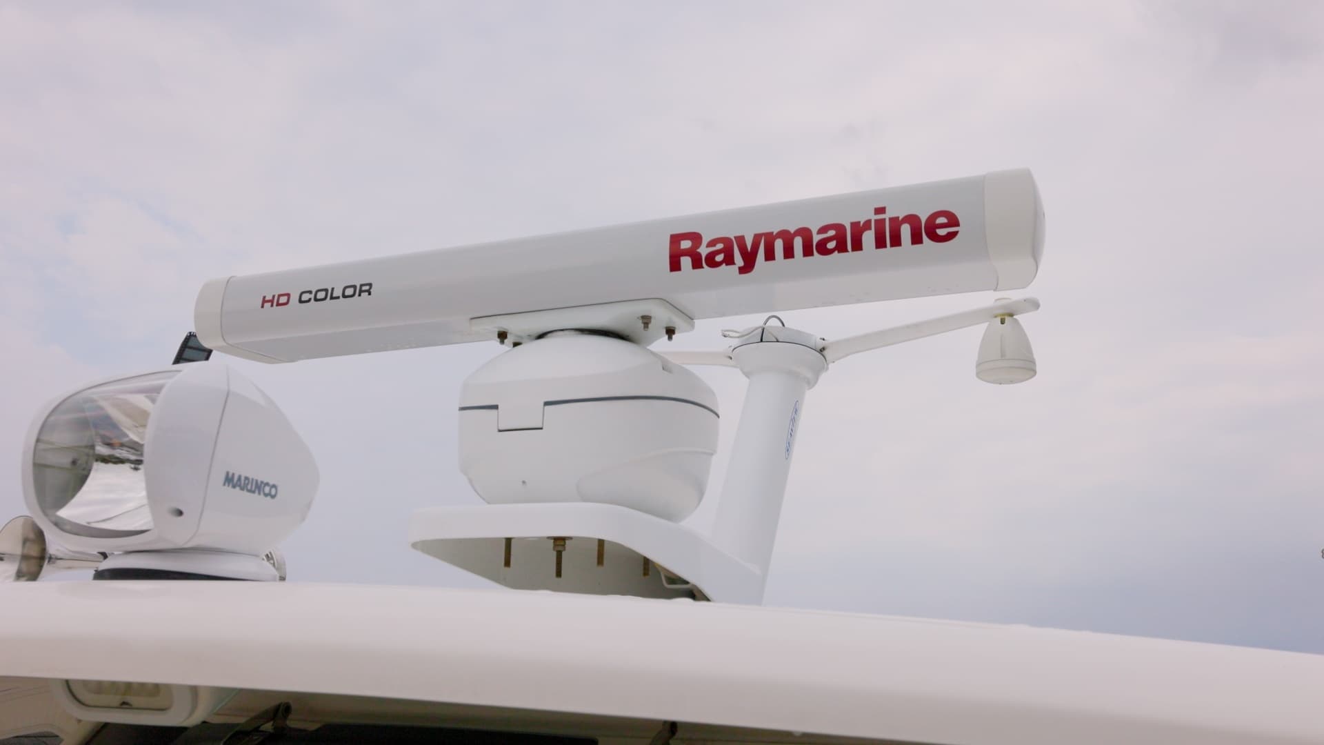 2018 Boston Whaler Outrage - Image 8