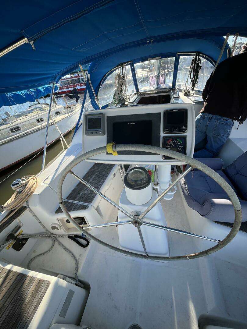 2009 Jeanneau 36i - Image 3