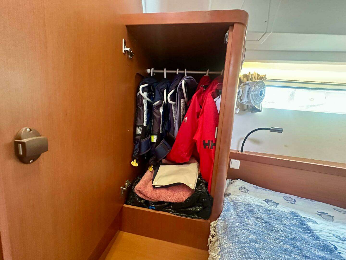 2015 Beneteau Oceanis 45 - Image 77
