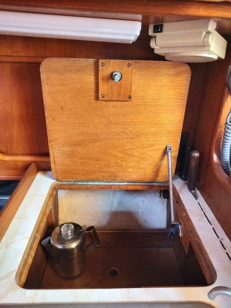 1988 Brewer STEEL HULL Kaiulani - Image 71