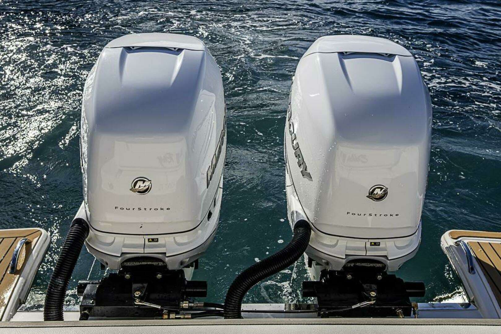 2023 Tiara Yachts 34LS - Image 54