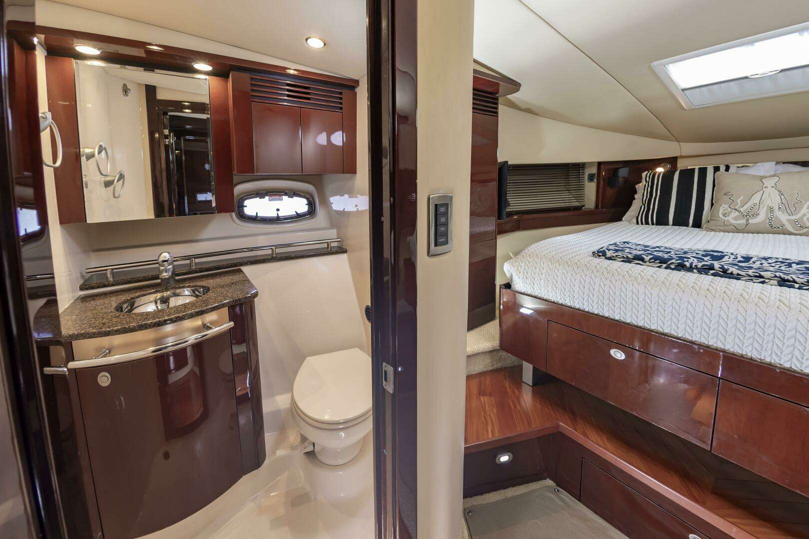 2007 Sea Ray 48 Sundancer - Image 27