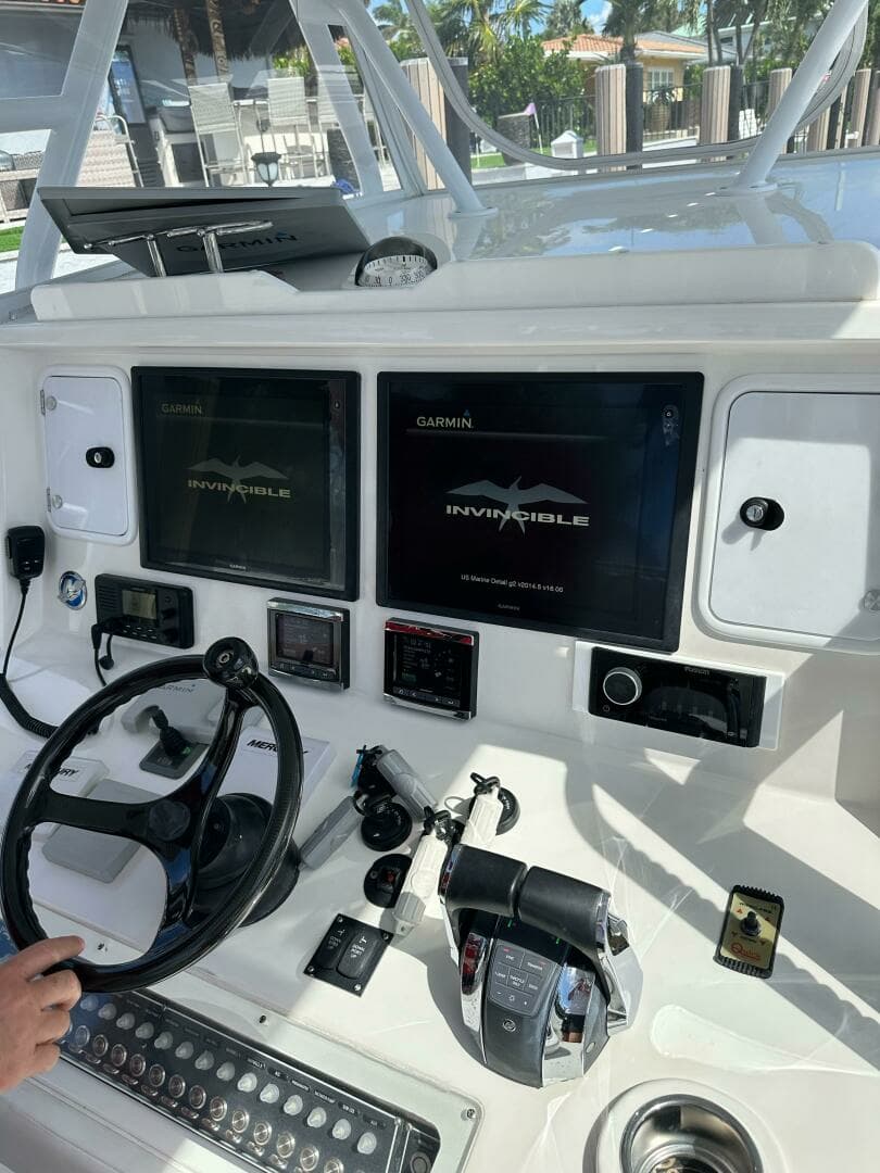 2016 Invincible Open Fisherman - Image 11