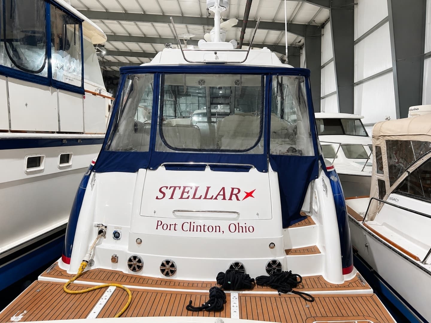 2011 Formula 45 Yacht - Image 5