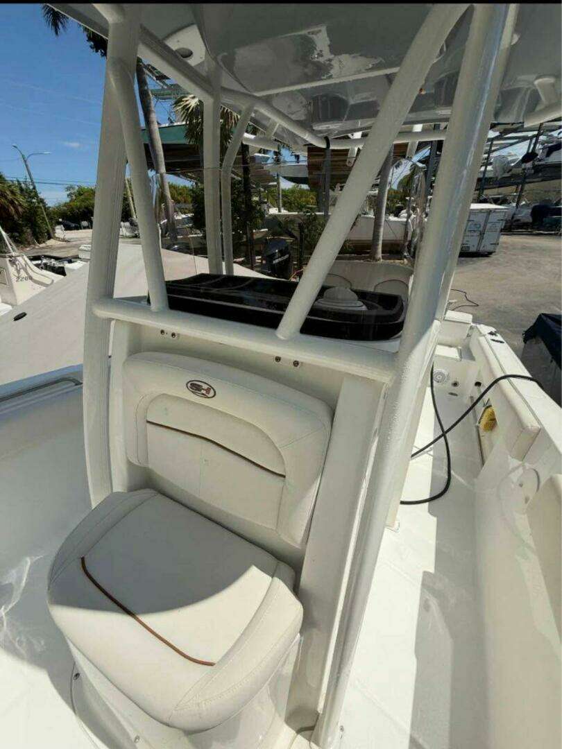 2021 Sea Hunt Ultra 234 - Image 9