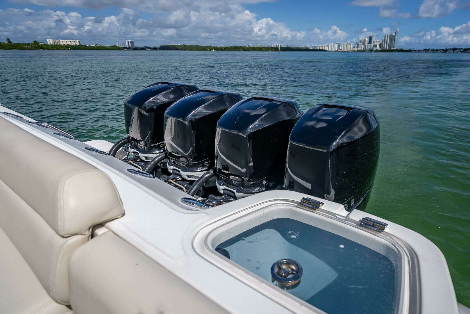 2016 Boston Whaler — - Image 107