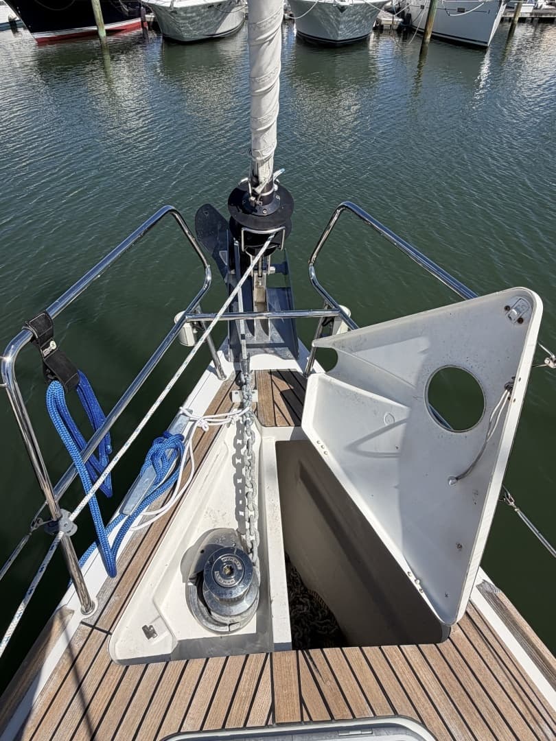 2016 Beneteau 48 - Image 11