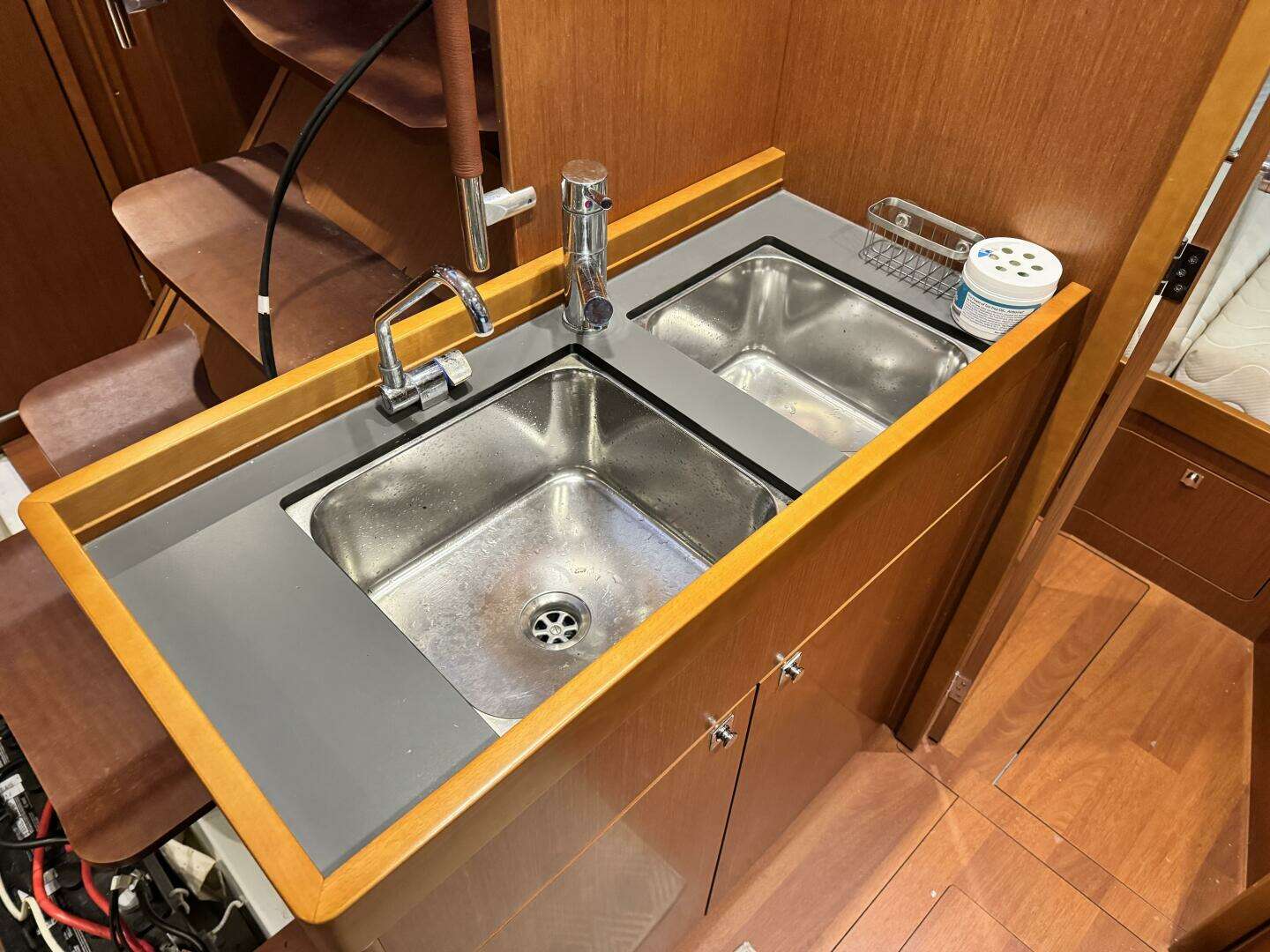 2014 Beneteau Oceanis 48 - Image 27