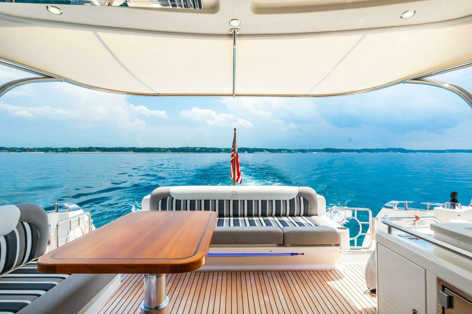 2019 Riviera 4800 Sport Yacht - Image 38