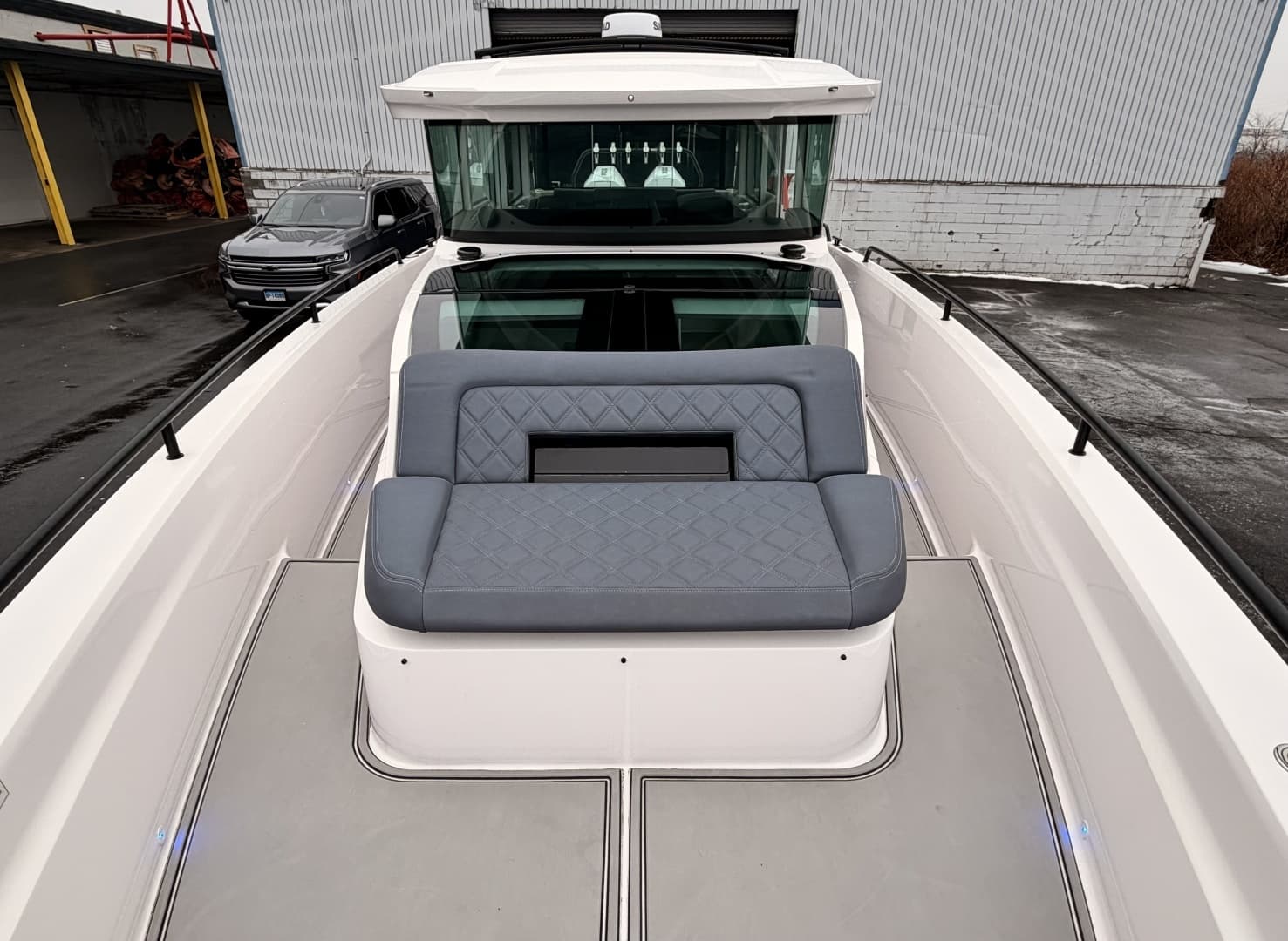 2021 Axopar 37 XC Cross Cabin - Image 5