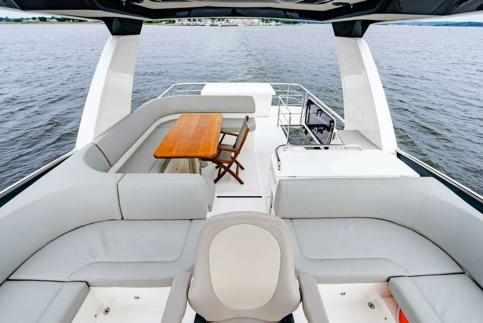 2023 Absolute 52 Navetta - Image 17