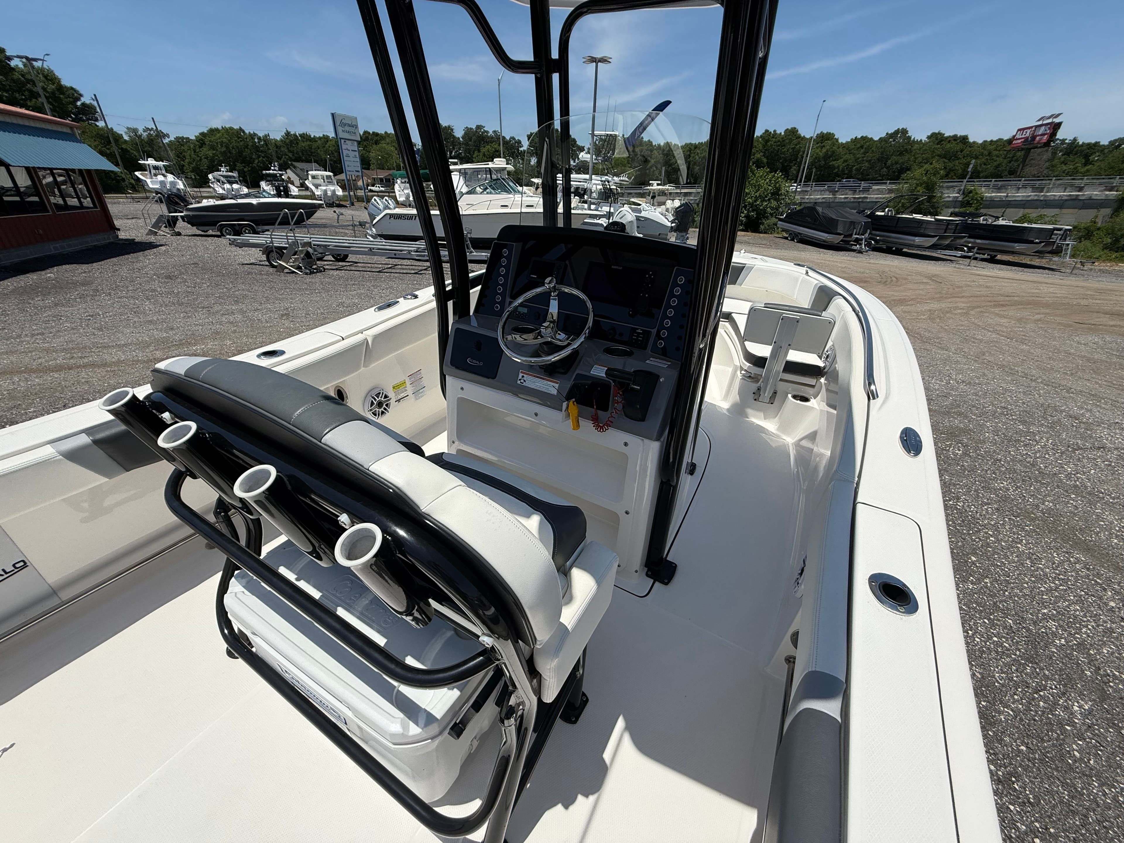 2022 ROBALO 230 CC - Image 17