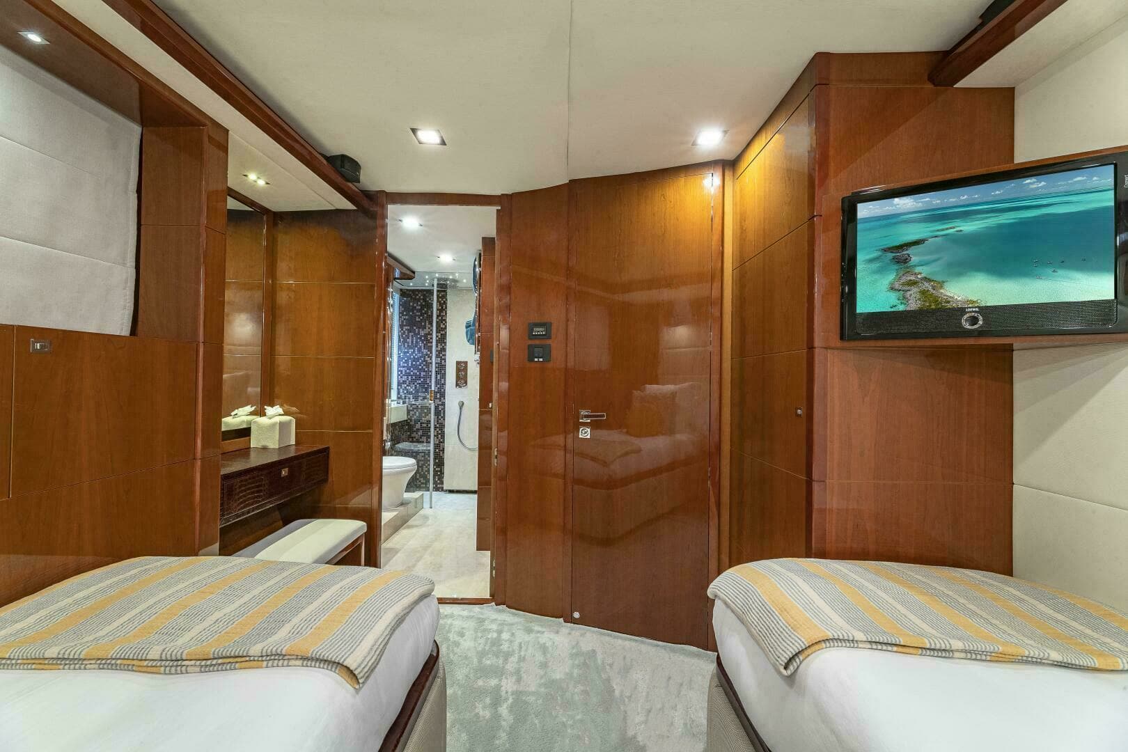 2012 Princess 32M - Image 29