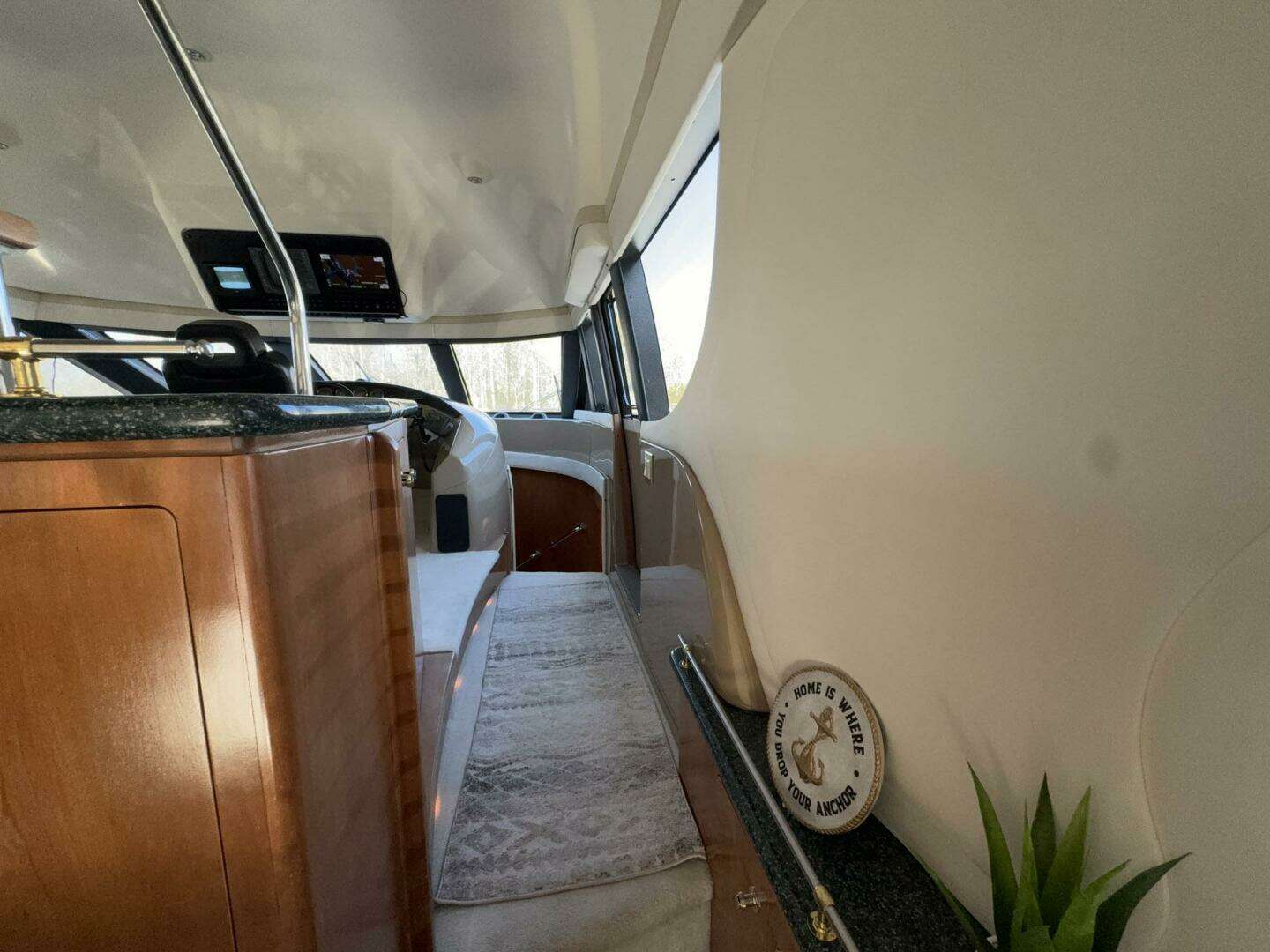 1999 Carver 530 Voyager Pilothouse - Image 30