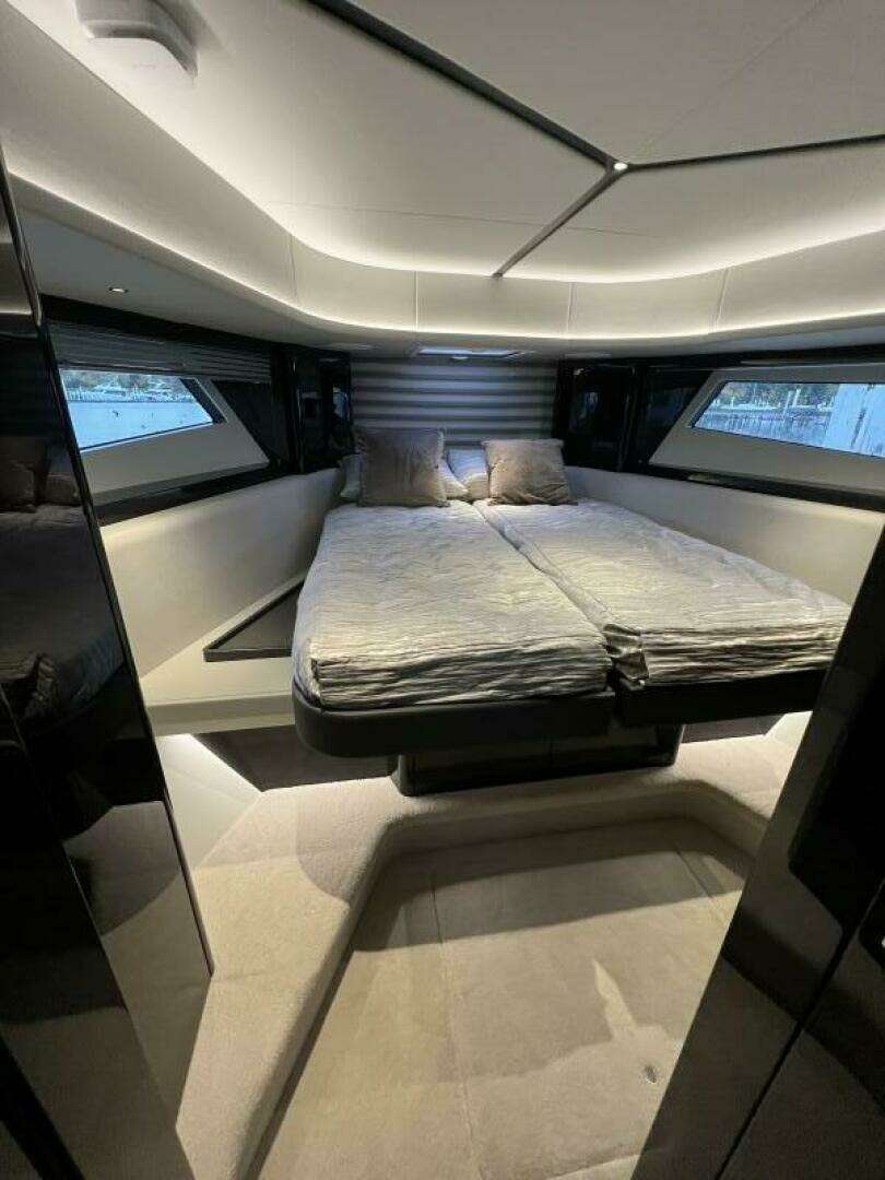 2026 Sunseeker 55 Predator - Image 43